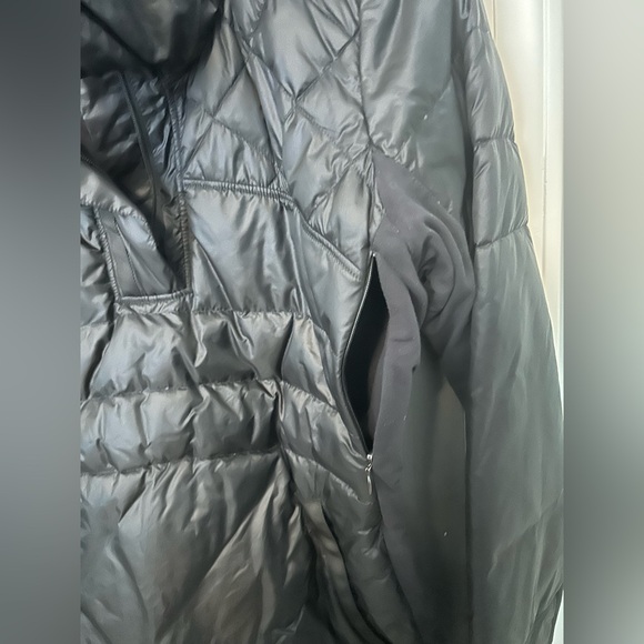 Lululemon Half Zip - Picture 5 of 8